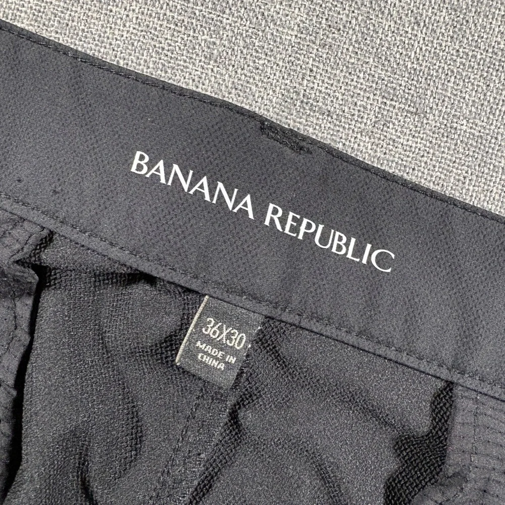 Banana Republic Performance Pants Mens 36x30 Black Tech Trousers Straight Leg